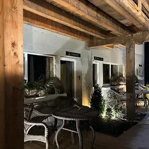 Les Secrets - & , Montriond France